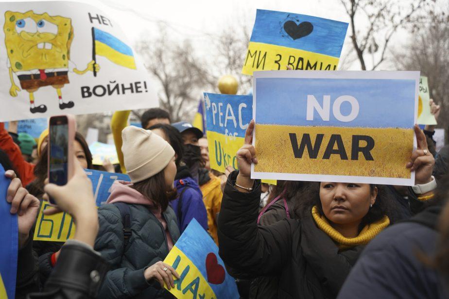 Work with Russia’s Neighbors to Make Sure Sanctions Bite Hard